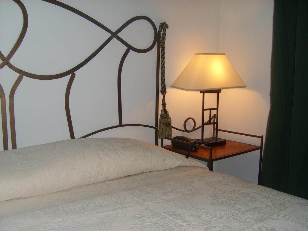 Hotel Angel Azul Managua Szoba fotó