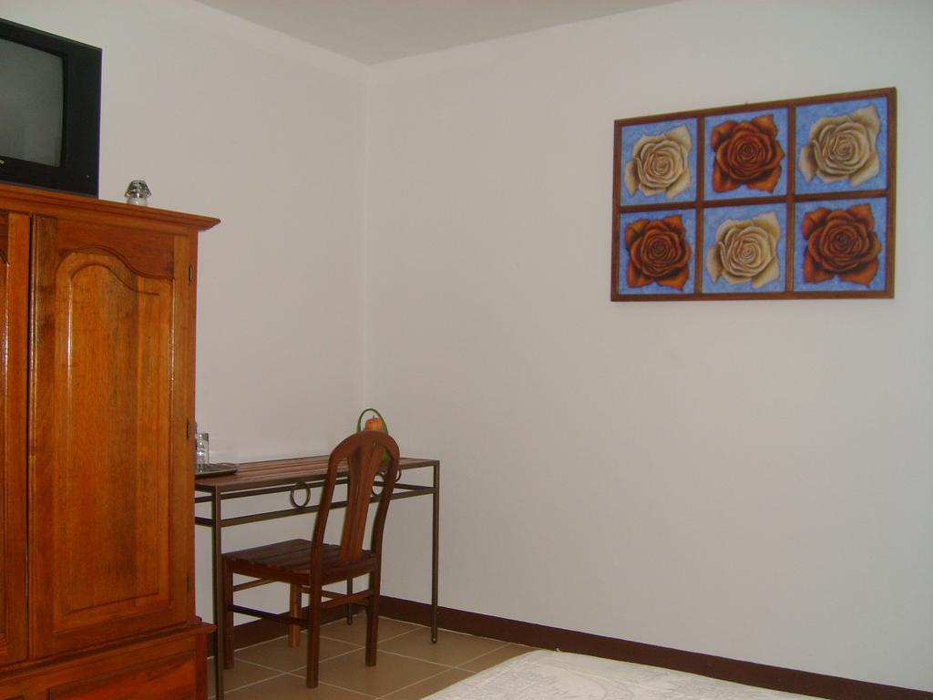 Hotel Angel Azul Managua Szoba fotó